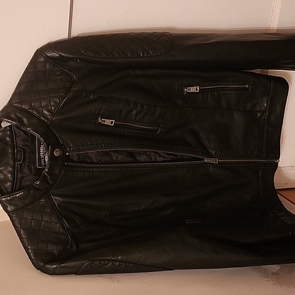 Leather jacket - Picture 2 of 2